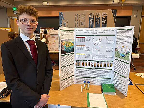 Freshman Ryan Stimpson received the New Scientist’s Innovation Award for his top-scoring freshman project, “The Effect of Natural Pesticides Versus Synthetic Pesticides on Nannochloropsis Algal Blooms.” (Photo Courtesy Littleton Public Schools)
