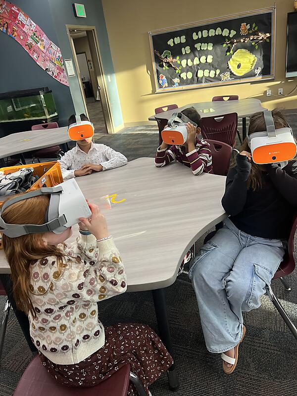 new VR goggle kits used by students