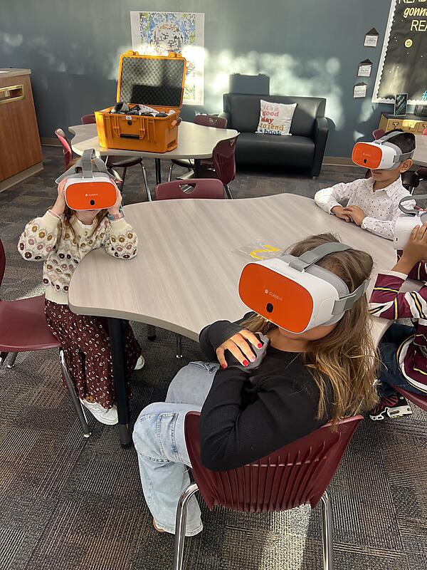 new VR goggle kits used by students