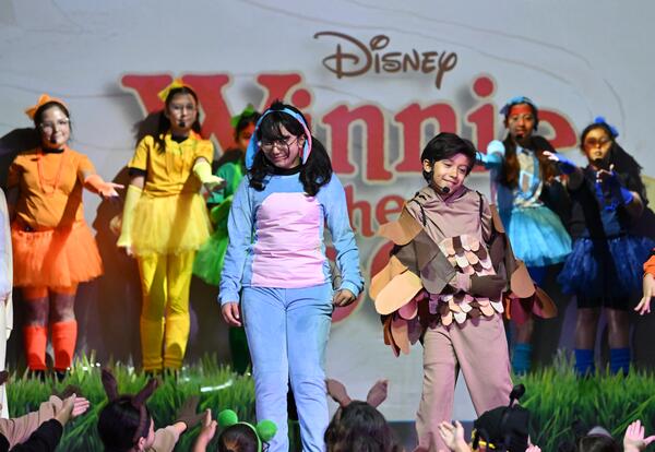 Arbolita Brings Winnie the Pooh to Life on Stage