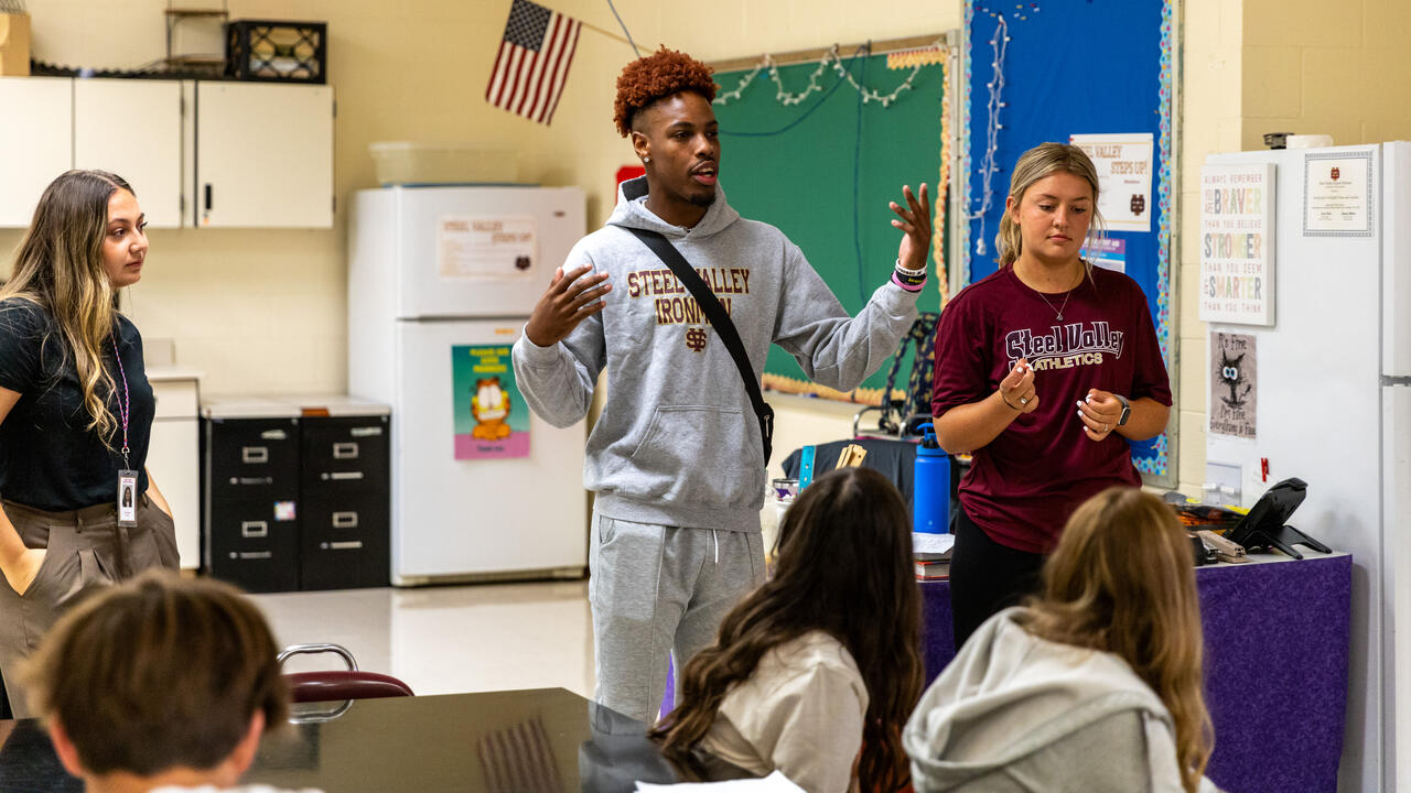 back, Steel Valley students! Steel Valley Senior High School