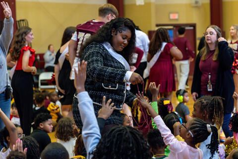 Image 30 of 98