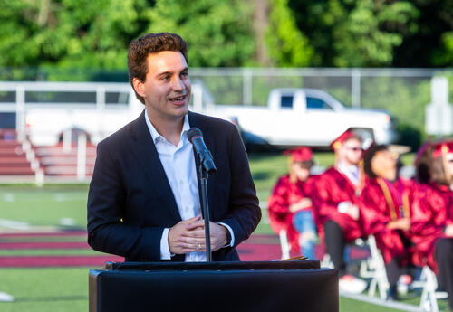 Noah Alexandroff speaks at commencement