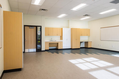 Image 4 of 35