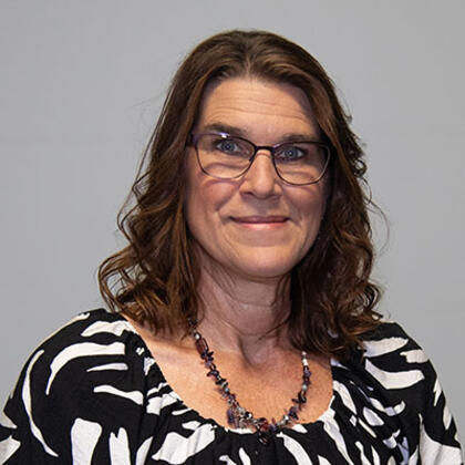 Photo of Jeri Hallinan