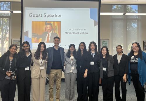 Notre Dame Model UN team with Mayor Matt Mahan
