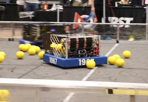 Robot Elsa collecting "fuel"