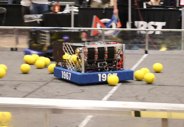 Robot Elsa collecting "fuel"