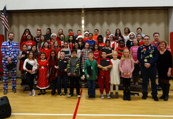 Fernway Choir Entertains at Winter Concert
