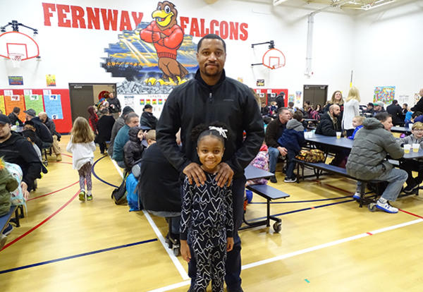 Fernway PTO Sponsors Donuts With Dad