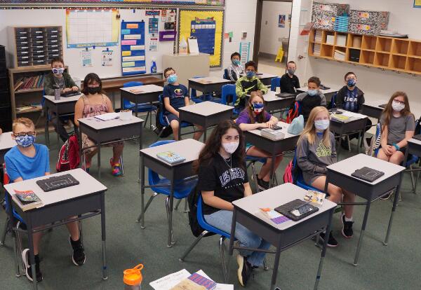 20210525-farewell-fifth-graders-news-image