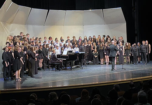 D140 Chorus and Jazz Band Perform at VJA Concerts news image