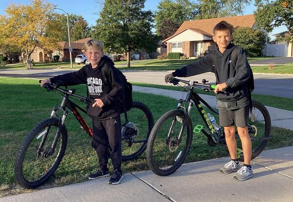 D140 Families Participate in 2026 Walk & Roll to School Day
