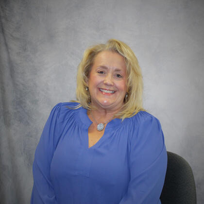 Photo of Dr. Tracey Czajkowski