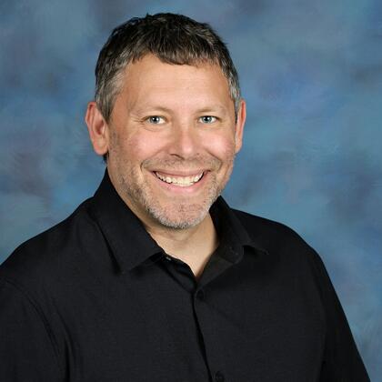 Photo of Lucas Smith