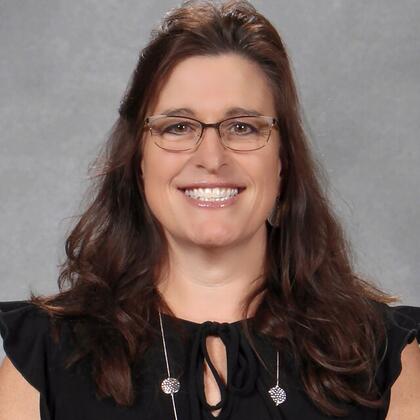 Photo of Wendy Simard