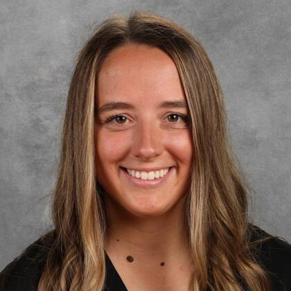 Photo of Claire Obluck