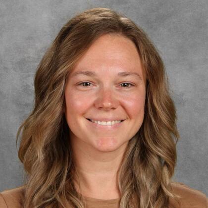 Photo of Hannah Brey