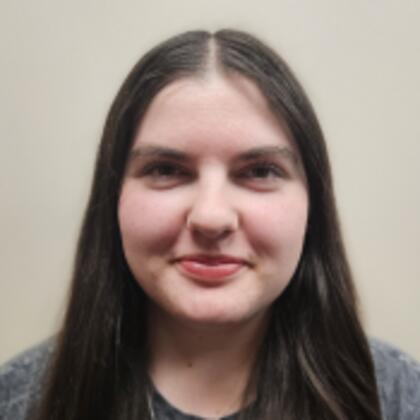Photo of Laura Stark