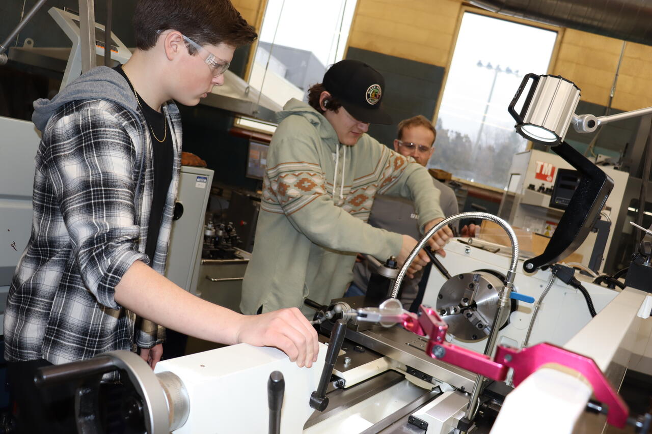PVHS Upgrades Machine Shop Thanks to SCRA Grant | Pleasant Valley ...