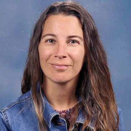 Photo of Stephanie Earney