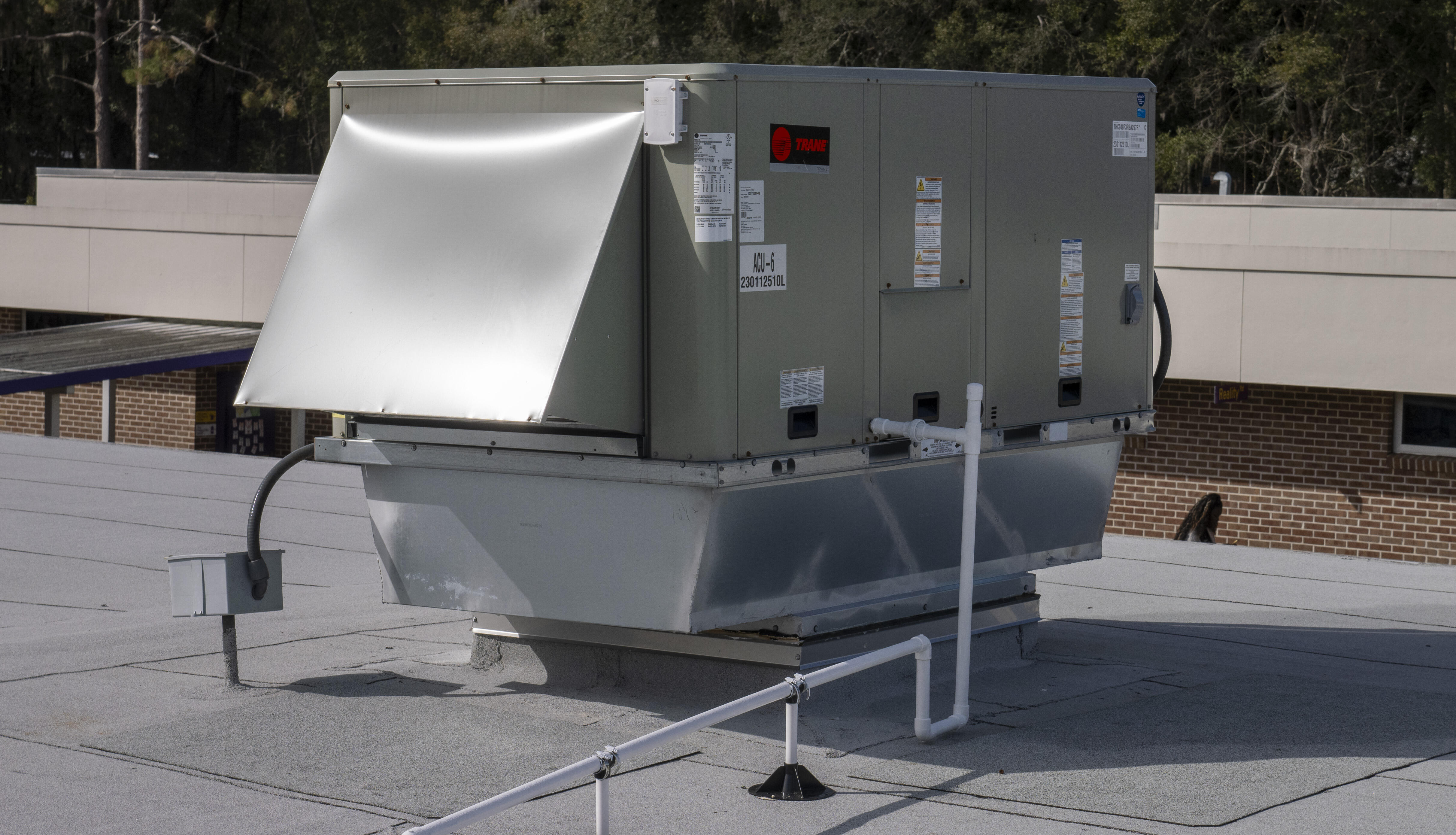 EES building-3 roof hvac