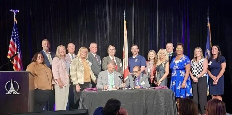 Joining Superintendent Pinder for today's signing were former Superintendent John Stratton, school board members, Gus Guadagnino (who signed the MOU), Mark Johnson, Shannon Rodriguez and Kayce Hawkins (school board member-elect). Hernando County officials included Brian Hawkins (BOCC) and County Administrator Jeff Rogers.