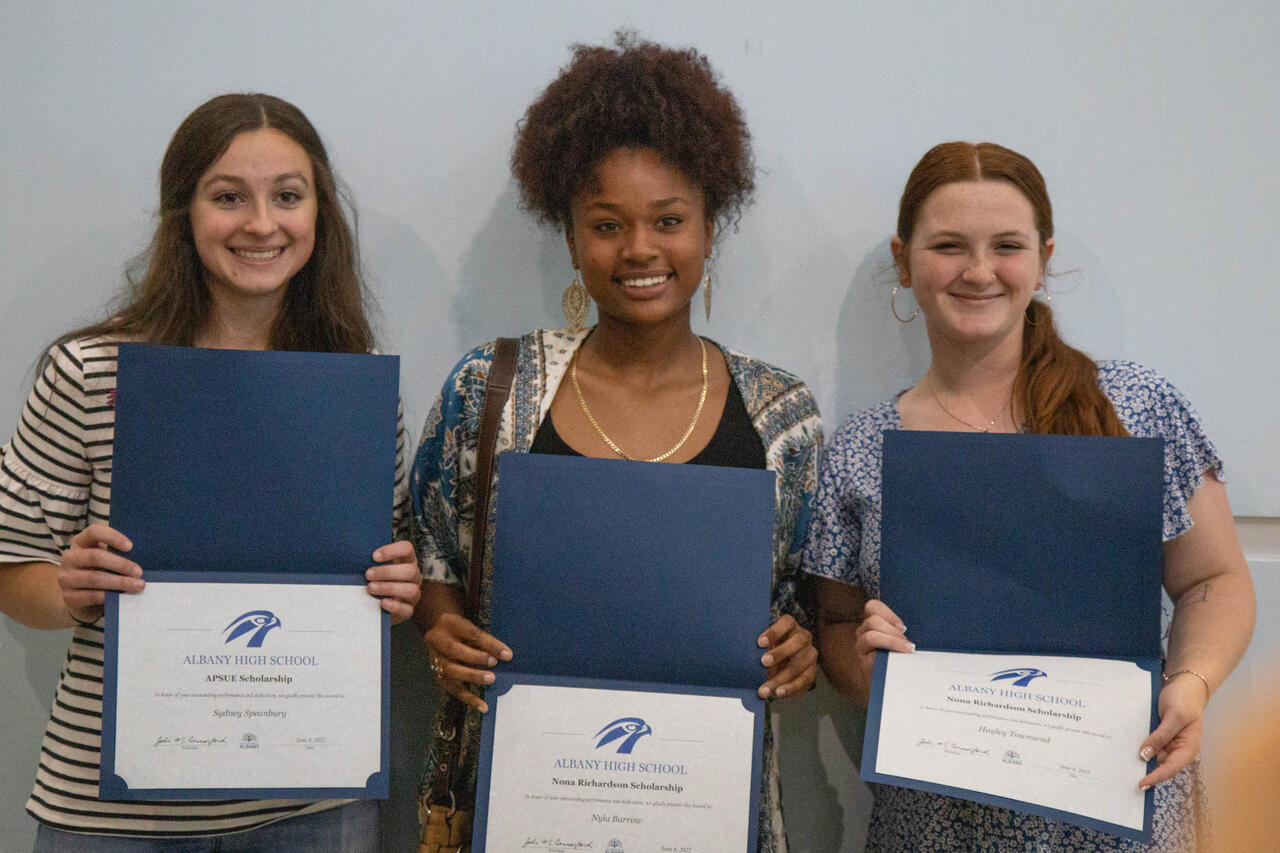Awards night recognizes range of talents | Academics