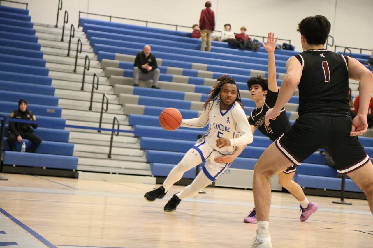 Friday victory for boys&rsquo; basketball was down to the wire