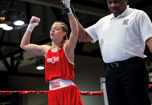 An 91ɫ High School student wins a national boxing recognition.