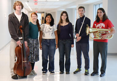 Photo of six students: Carlson, Ardrey, Casasola, Ustin, Volk and Stanwicks