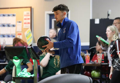 Paulsen holding ball getting ready to bowl
