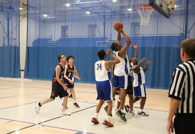 Student-athlete from �鶹Ӱ�� taking a shot during the game