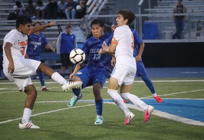 �鶹Ӱ�� High soccer players in action against Bethlehem