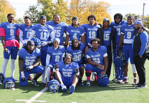 Group photo of the seniors on the football team