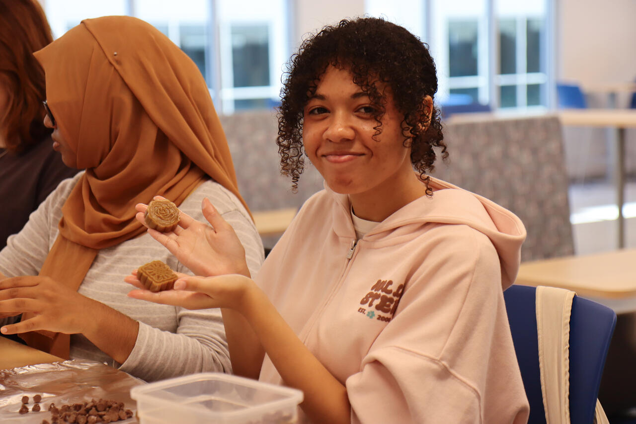 Making mooncakes in Mandarin Chinese class | Albany High School