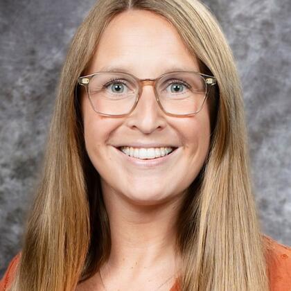 Photo of Alexis Hahn