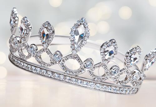 Tiara with shining lights