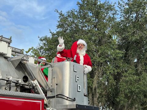 Santa's Arrival - Photo #5