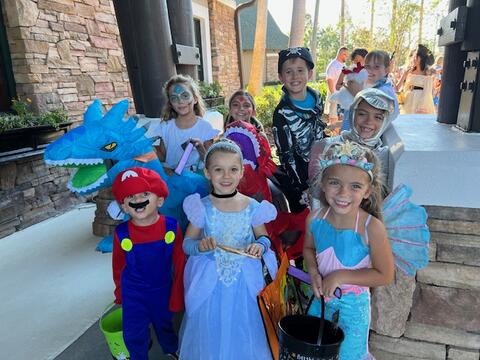 Costume Parade - Photo #4