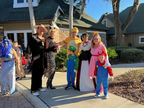 Costume Parade - Photo #8