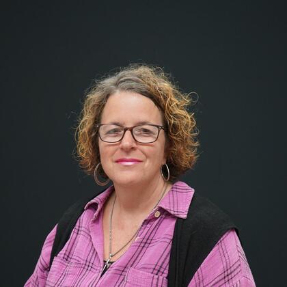 Photo of Rhonda Lindsay