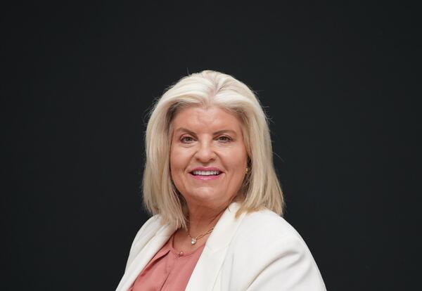 Photo of Karen Tolar