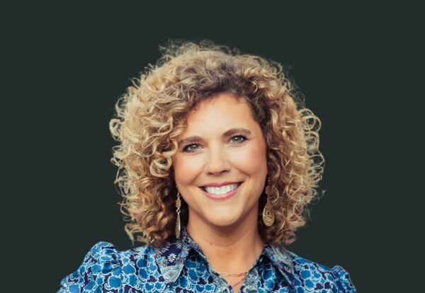 Ashley Ellis headshot