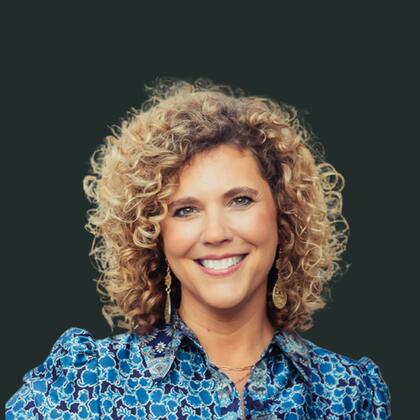 Ashley Ellis headshot