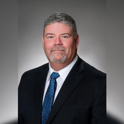 Dr. Justin Hoggard headshot