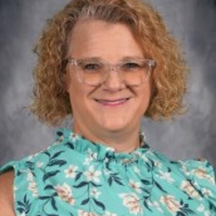 Photo of Holly Farina