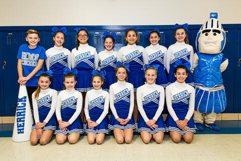 7th Grade Cheerleaders