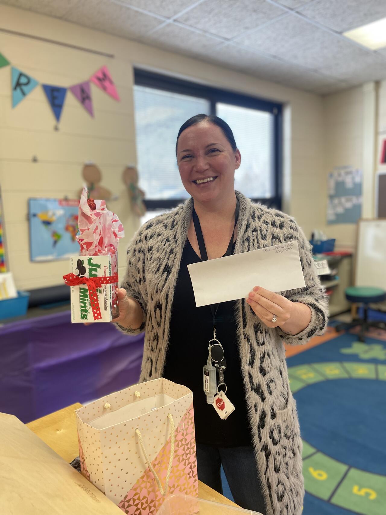 Downers Grove Junior Woman’s Club awards 13 grants to District 58 staff