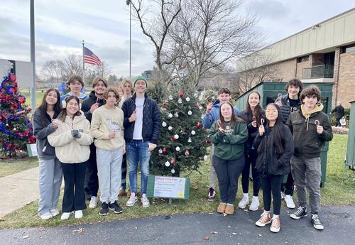 PRC Junior Board with decorated Christmas tree